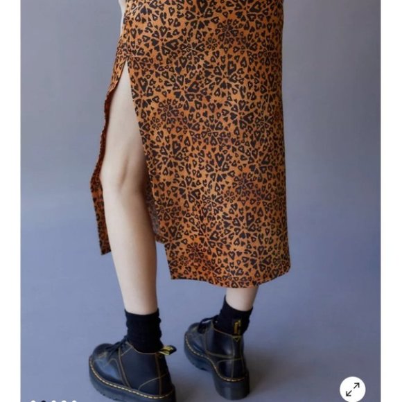 Satin Midi  Skirt Urban Outfitters Leopard Print S - Picture 5 of 5